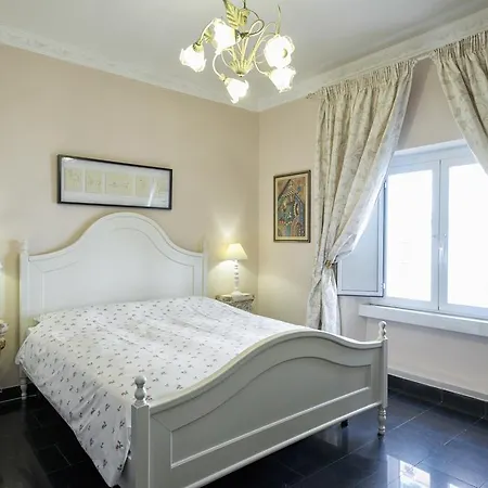 Apartment Palazzo Del Quirinale Rome